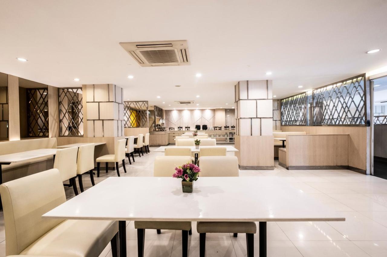 בנגקוק The Airport Courtyard Suvarnabhumi Airport מראה חיצוני תמונה The interior of the restaurant