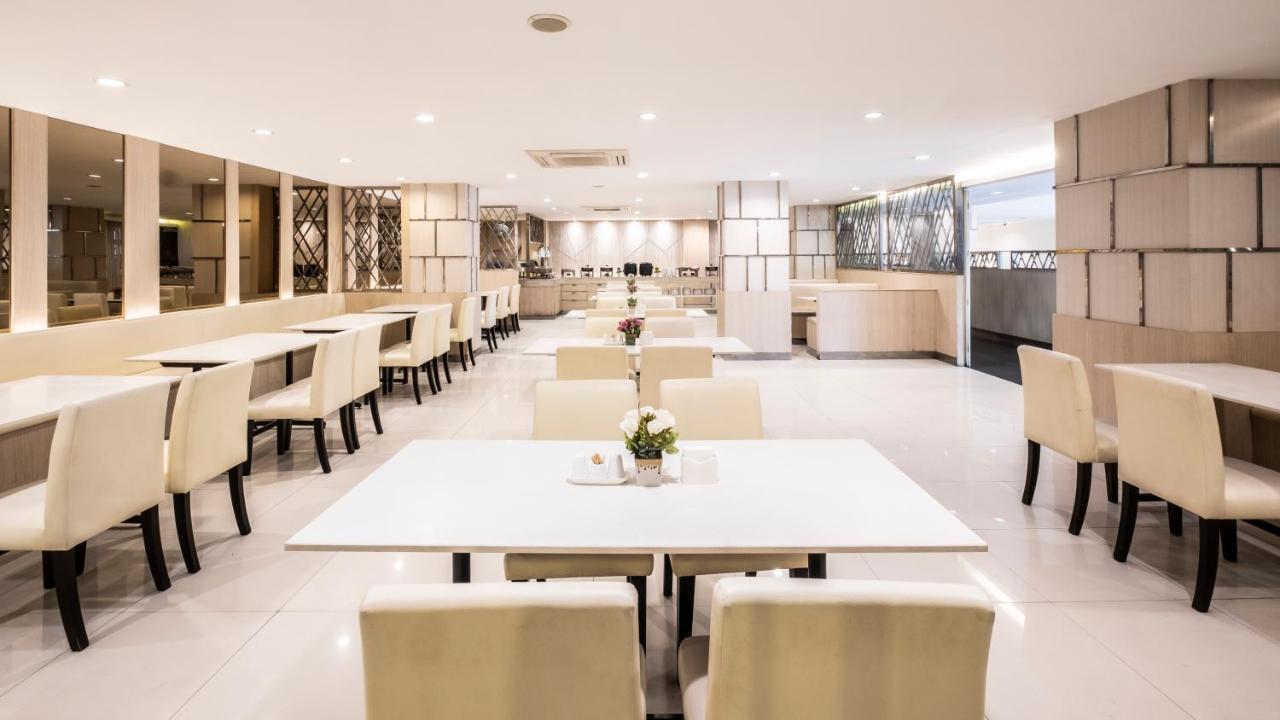 בנגקוק The Airport Courtyard Suvarnabhumi Airport מראה חיצוני תמונה The interior of the lounge
